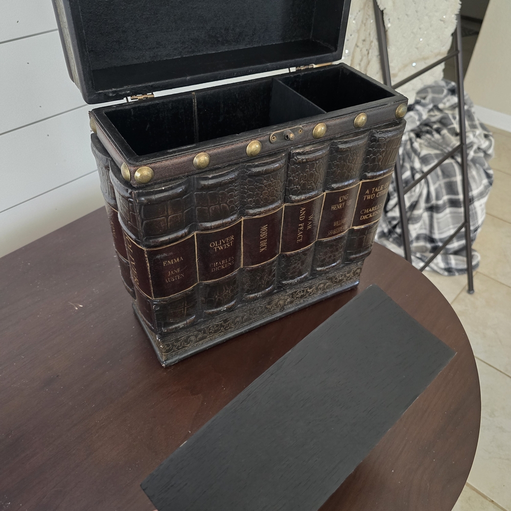 Vintage Book-Style Storage Box - Picture 6 of 9